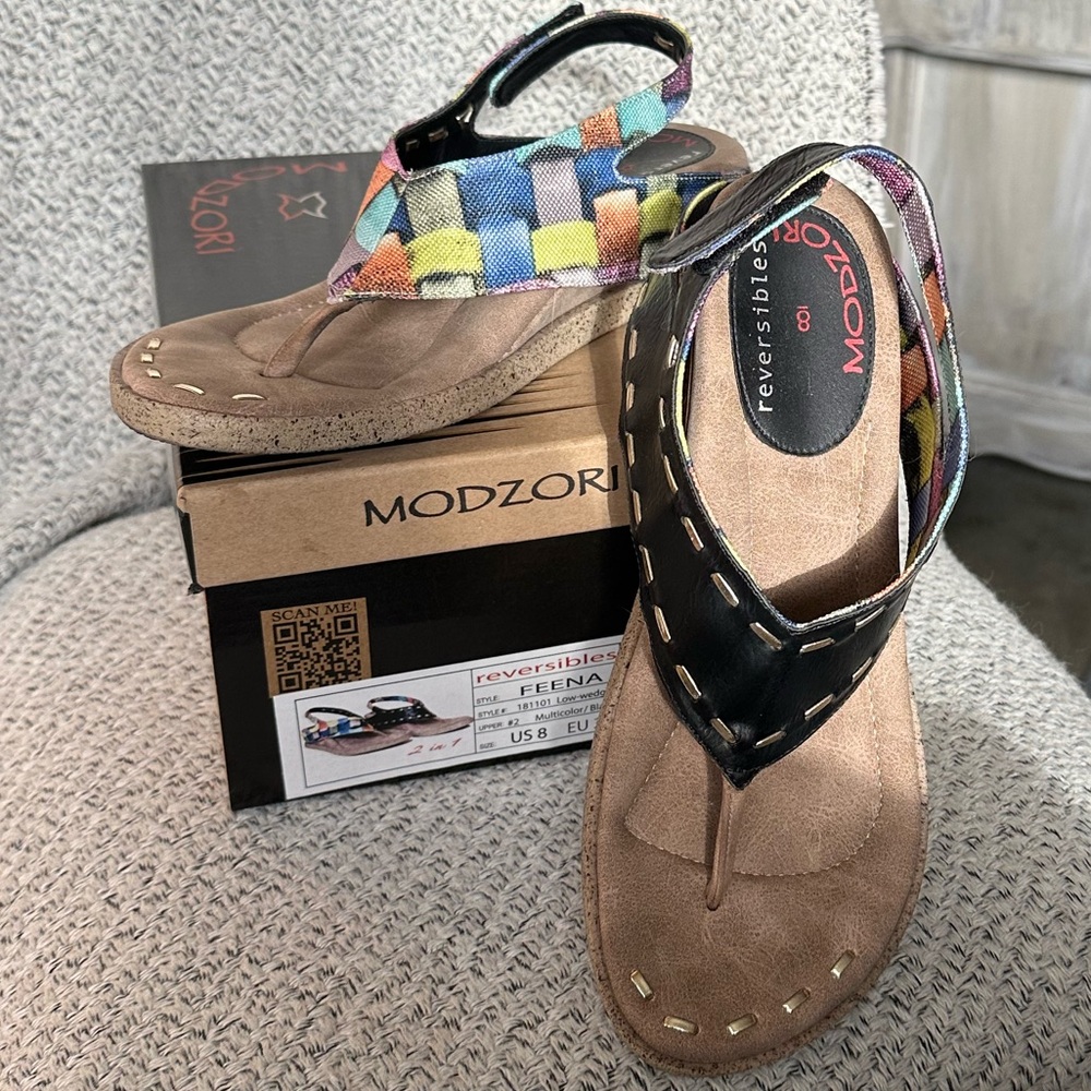 Modzori reversible Feena sandals with low wedge.  Twist to change. Size 8, $60